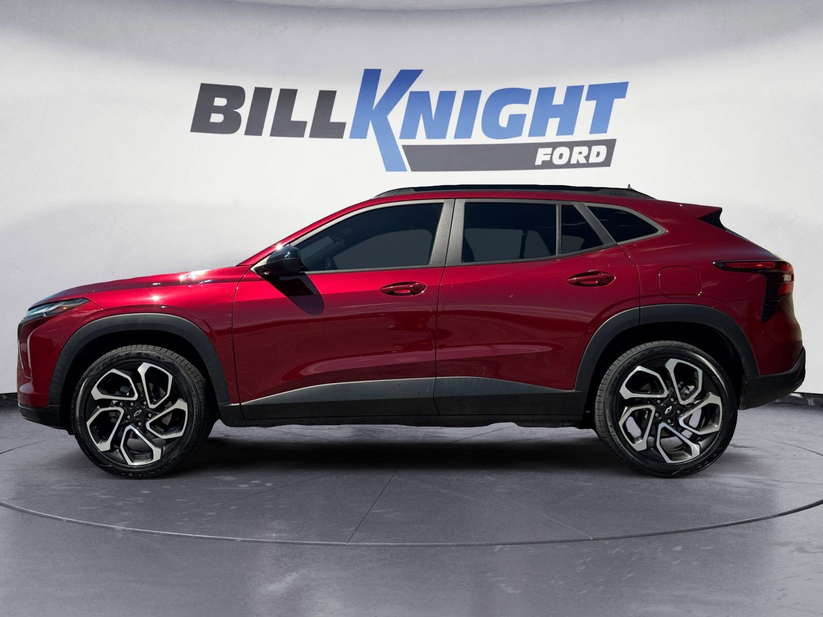 Used 2024 Chevrolet Trax RS w/ Sunroof Package image 2