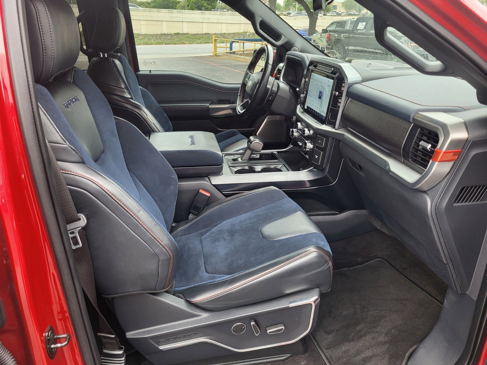 Certified 2022 Ford F150 Raptor w/ Raptor 37 Performance Package image 12