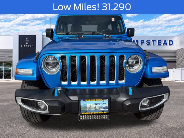 Used 2022 Jeep Wrangler Unlimited Sahara w/ Safety Group AWD/4WD image 2