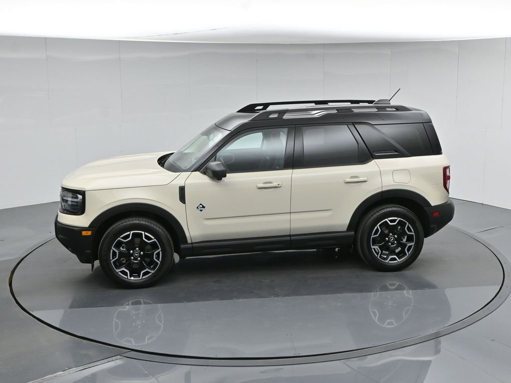 Certified 2025 Ford Bronco Sport Outer Banks w/ Outer Banks Tech Package+ AWD/4WD image 46