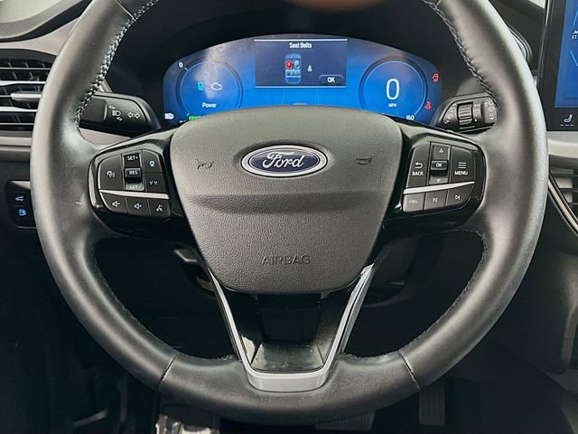 Certified 2025 Ford Escape Platinum w/ Premium Technology Package image 14