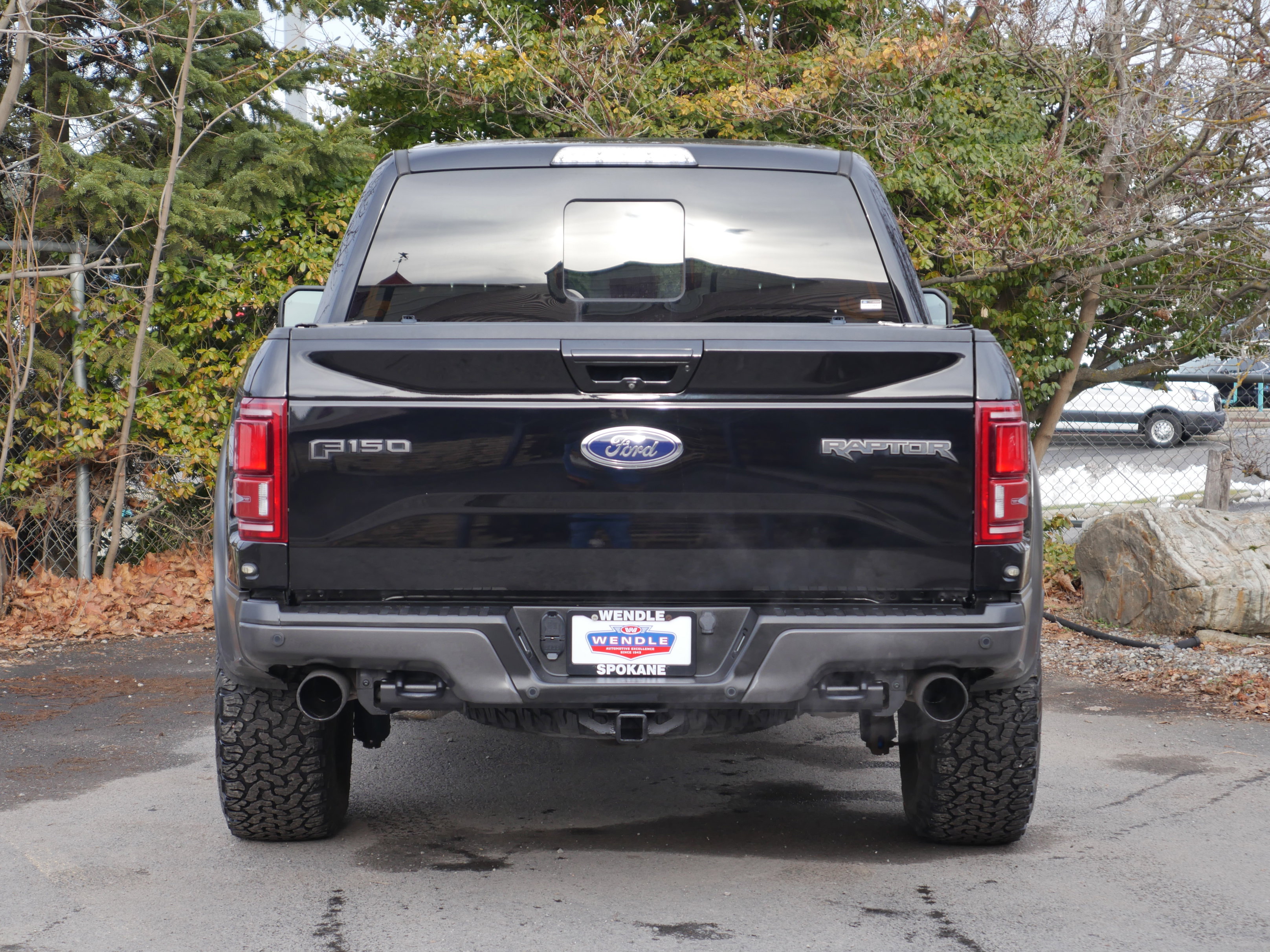 Certified 2017 Ford F150 Raptor w/ Equipment Group 802A Luxury image 26