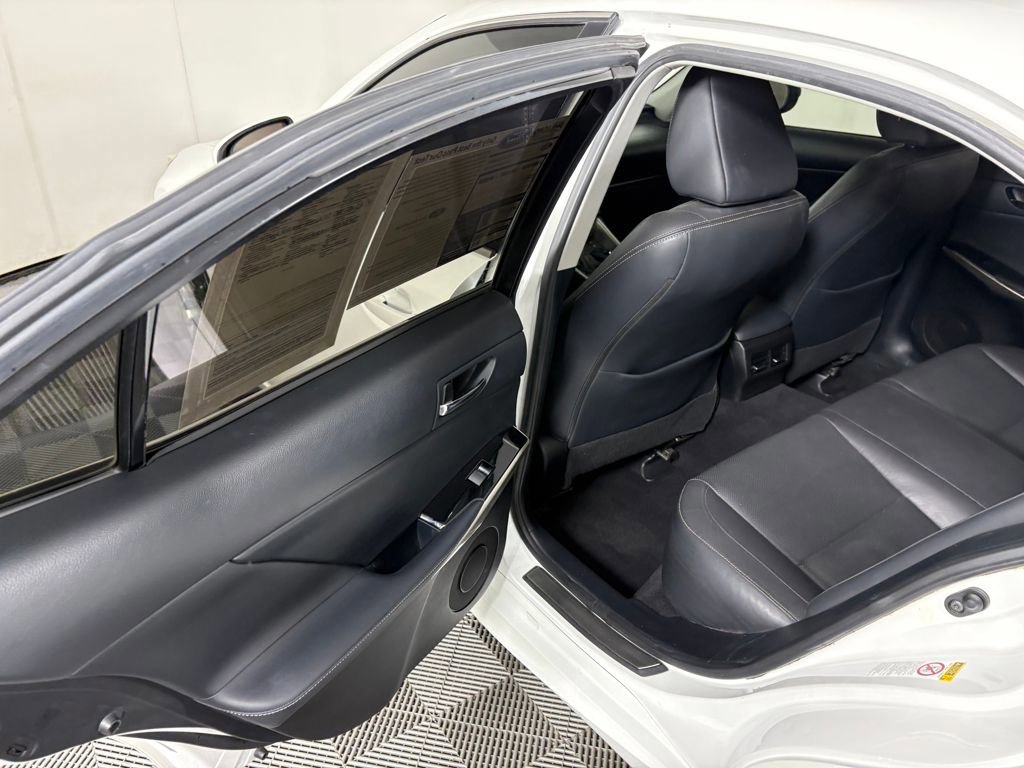 Used 2016 Lexus IS 200t image 28