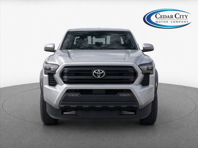 Used 2024 Toyota Tacoma SR5 AWD/4WD image 5