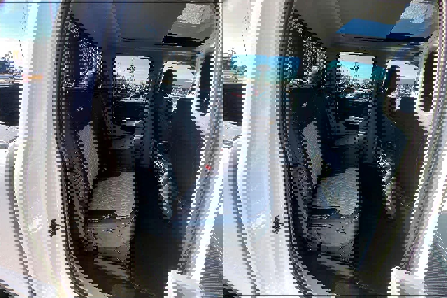 Certified 2024 Ford F250 Limited w/ FX4 Off-Road Package image 19