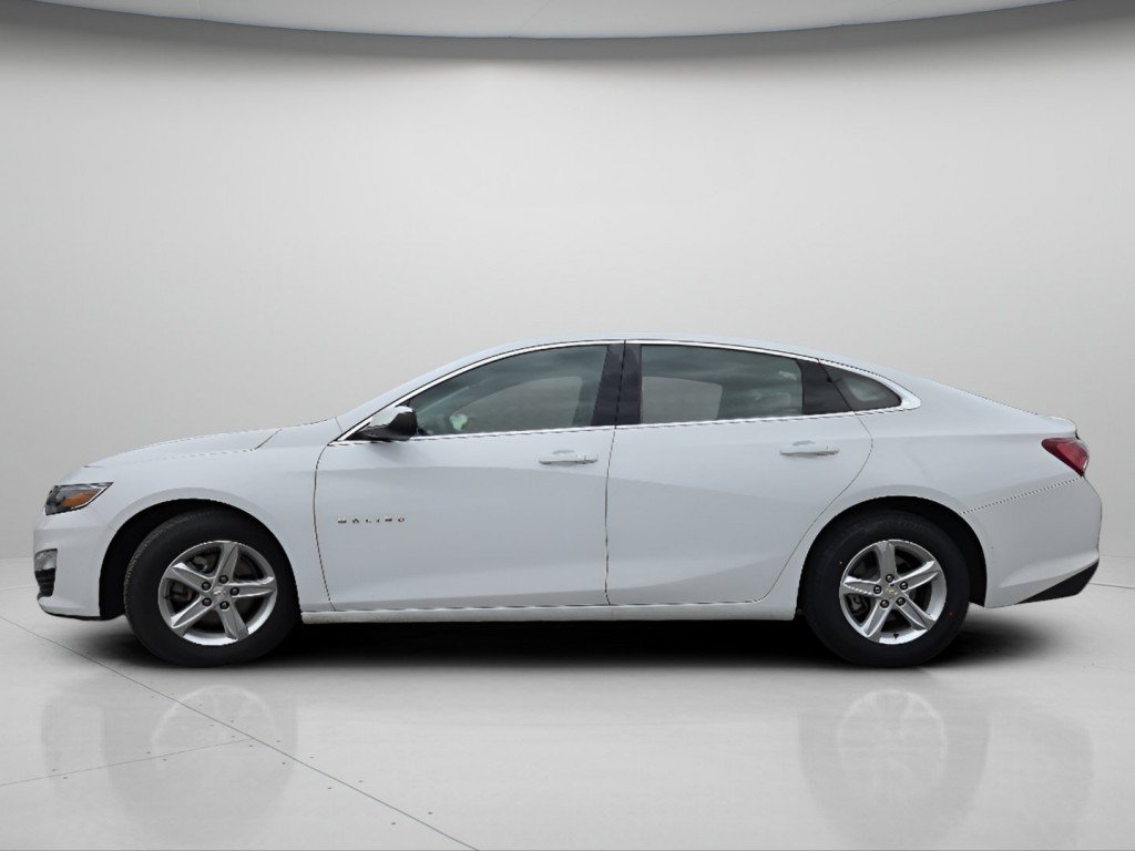 Used 2022 Chevrolet Malibu LT FWD image 17