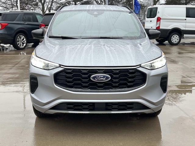 Certified 2024 Ford Escape ST-Line w/ Tech Pack #1 image 8