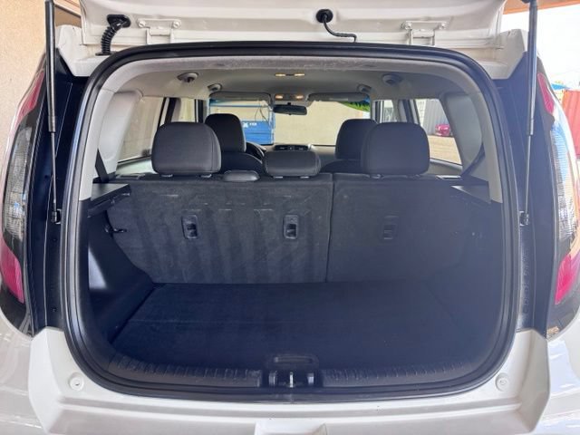 Used 2018 Kia Soul + FWD image 20