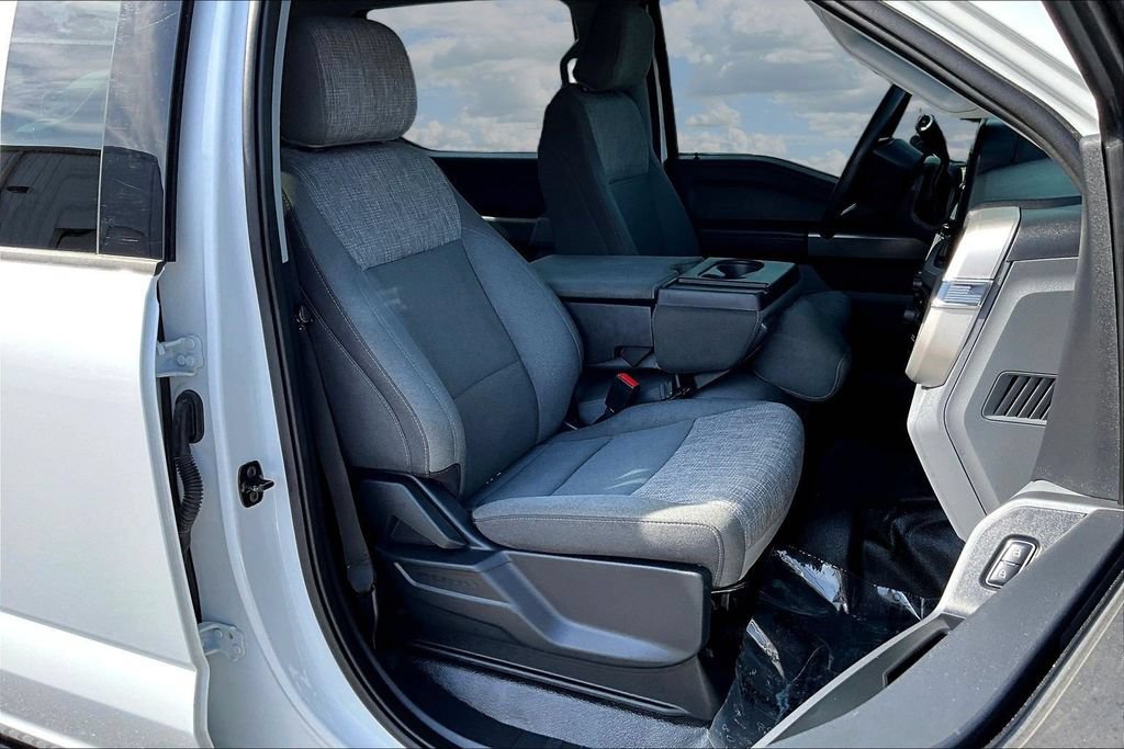 Certified 2025 Ford F250 XLT AWD/4WD image 32