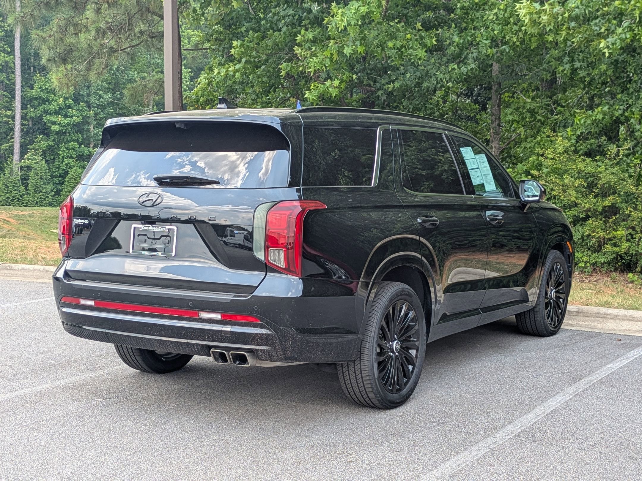 Used 2024 Hyundai Palisade Calligraphy AWD/4WD image 3