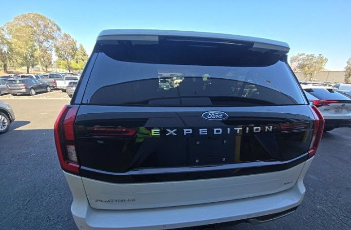 Certified 2025 Ford Expedition Max Platinum AWD/4WD image 6