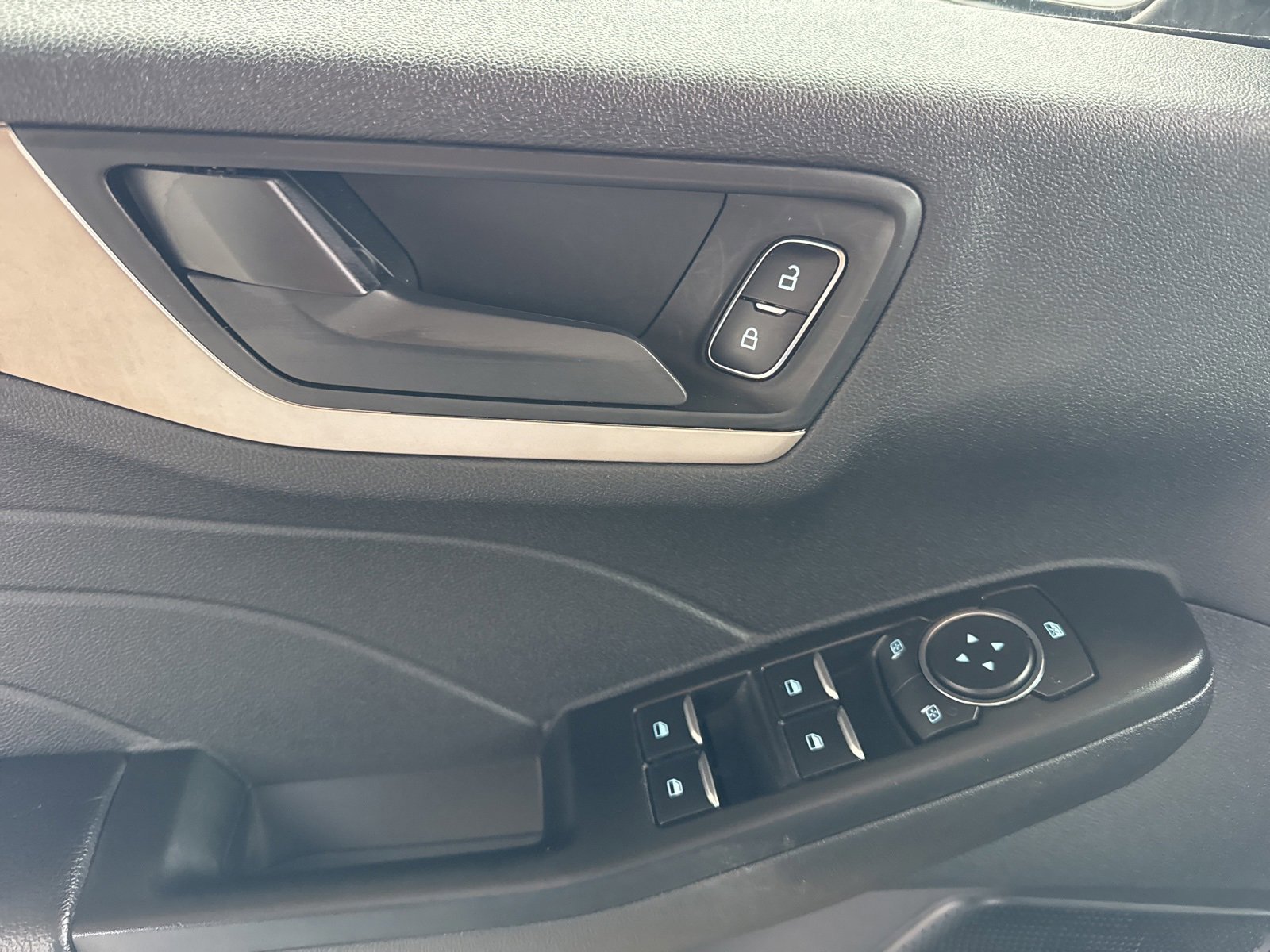 Certified 2022 Ford Escape SE w/ SE Sport Appearance Package image 22