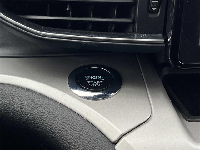 Certified 2022 Ford Explorer XLT w/ Equipment Group 202A image 33