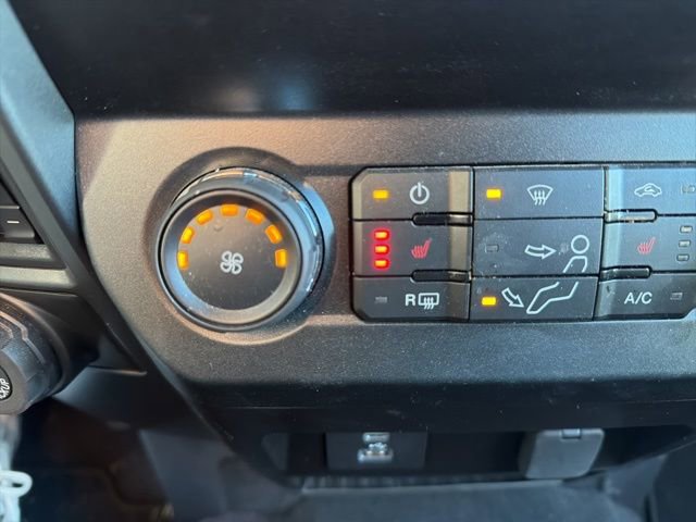 Certified 2022 Ford F250 XLT w/ XLT Premium Package image 32