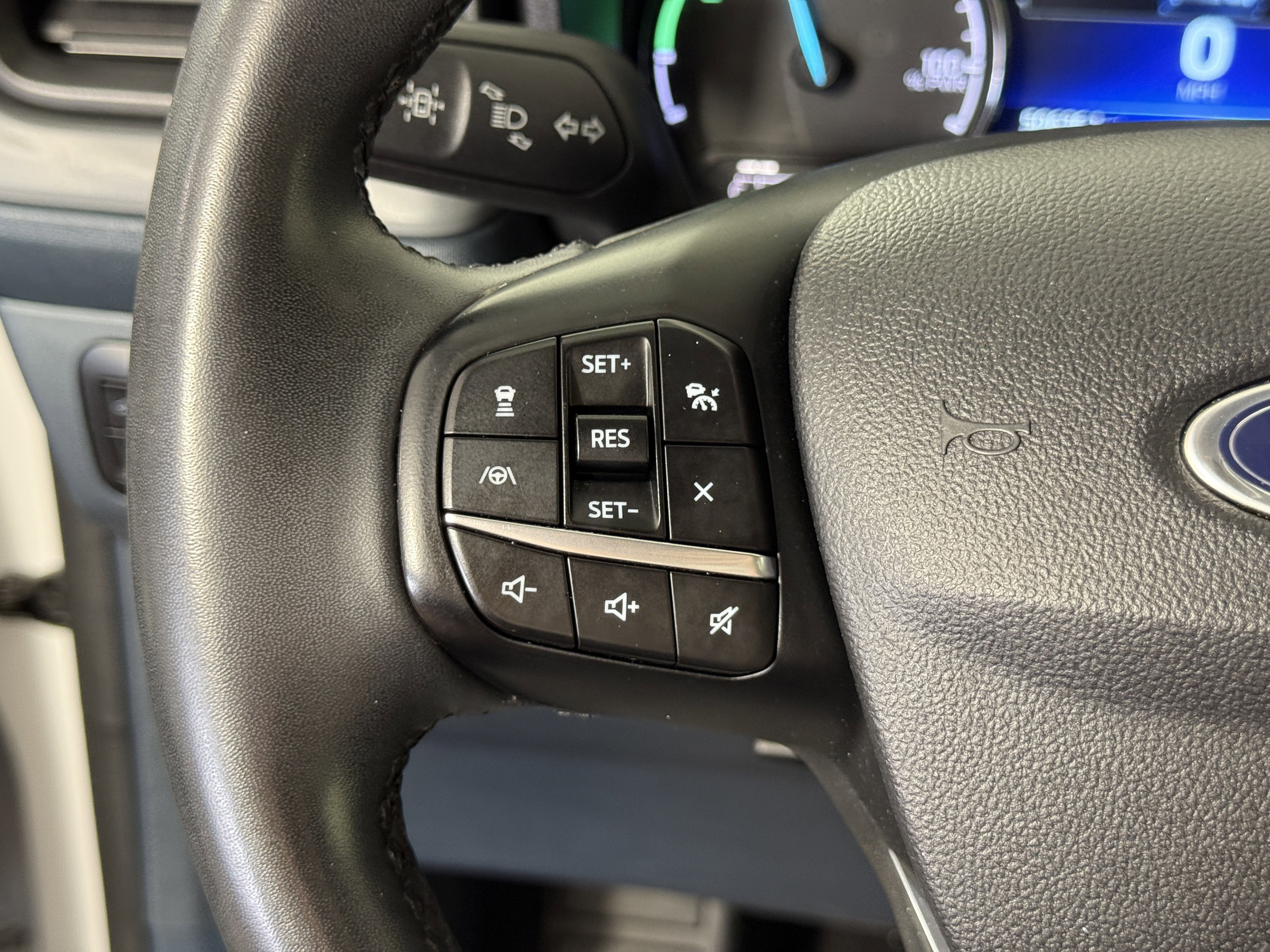 Certified 2024 Ford Maverick Lariat w/ Black Appearance Package FWD image 25