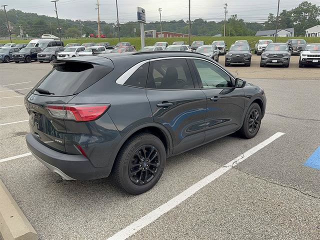 Certified 2022 Ford Escape SE w/ Convenience Package AWD/4WD image 4