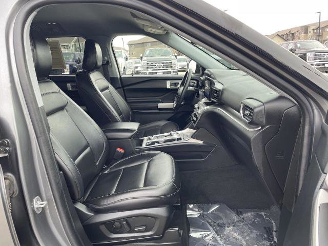 Certified 2022 Ford Explorer XLT w/ Equipment Group 202A image 19