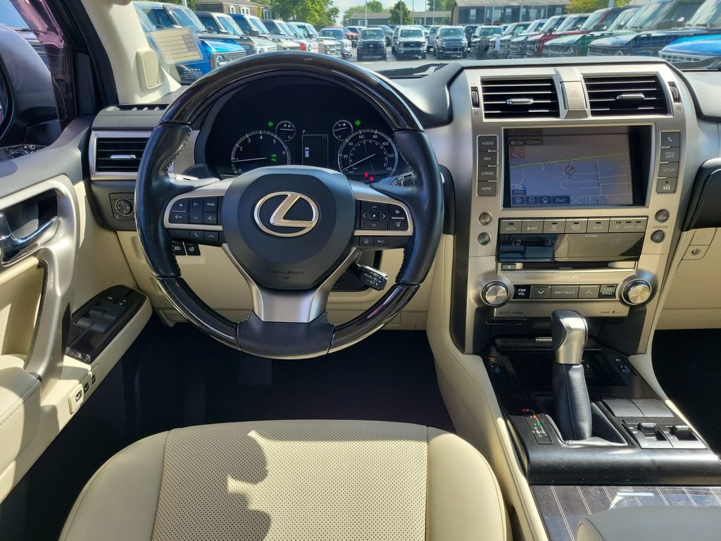 Used 2021 Lexus GX 460 Premium w/ Premium Package AWD/4WD image 12