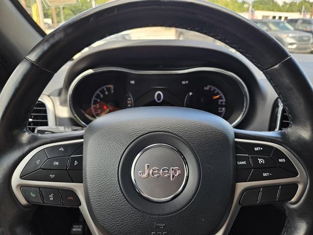 Used 2022 Jeep Grand Cherokee Laredo X RWD image 38