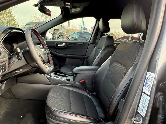 Certified 2024 Ford Escape ST-Line w/ Tech Pack #1 image 6
