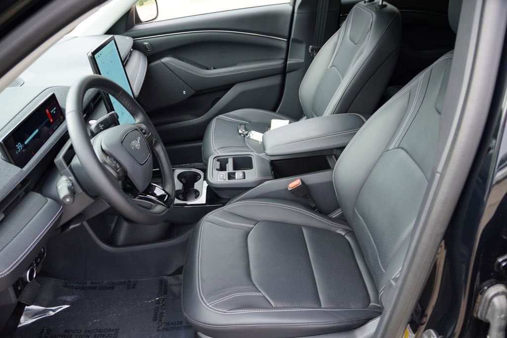 Certified 2025 Ford Mustang Mach-E Premium AWD/4WD image 15