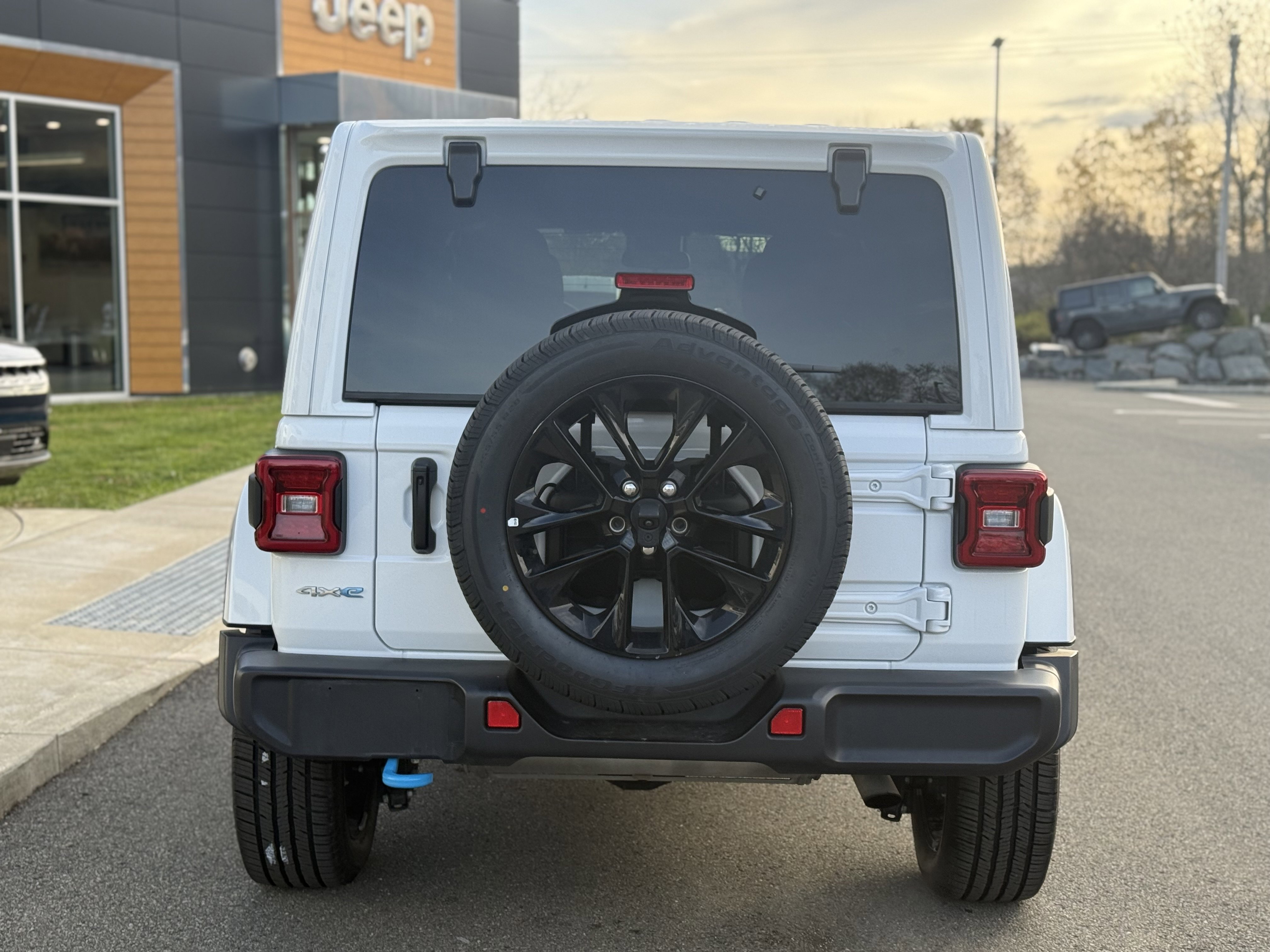 Used 2024 Jeep Wrangler Sahara 4xe image 3