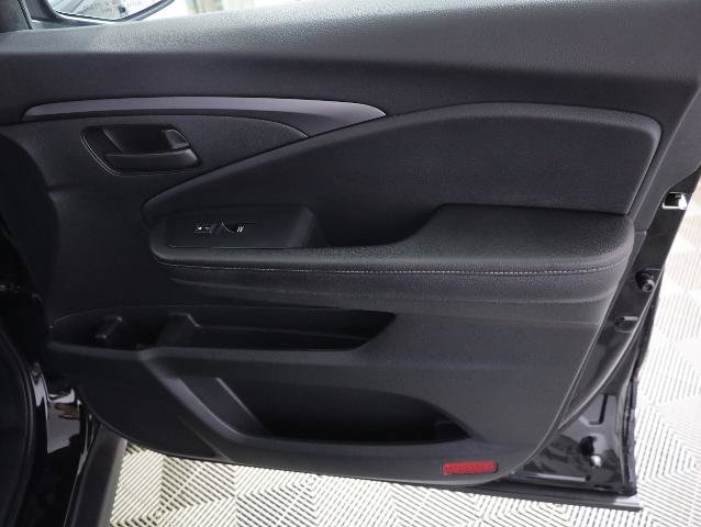 Used 2023 Honda Passport EX-L image 34