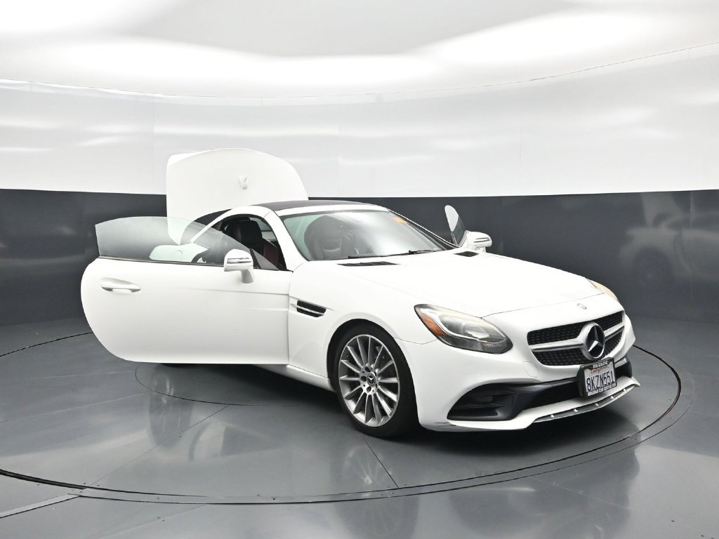 Used 2017 Mercedes-Benz SLC 300 image 26