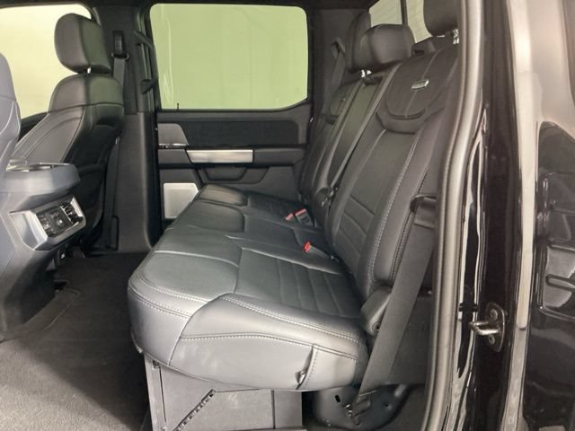 Certified 2025 Ford F450 Platinum w/ FX4 Off-Road Package AWD/4WD image 32