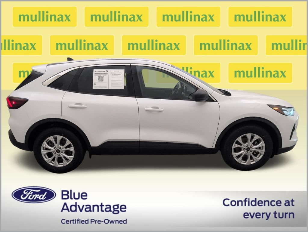 Certified 2024 Ford Escape Active FWD image 2
