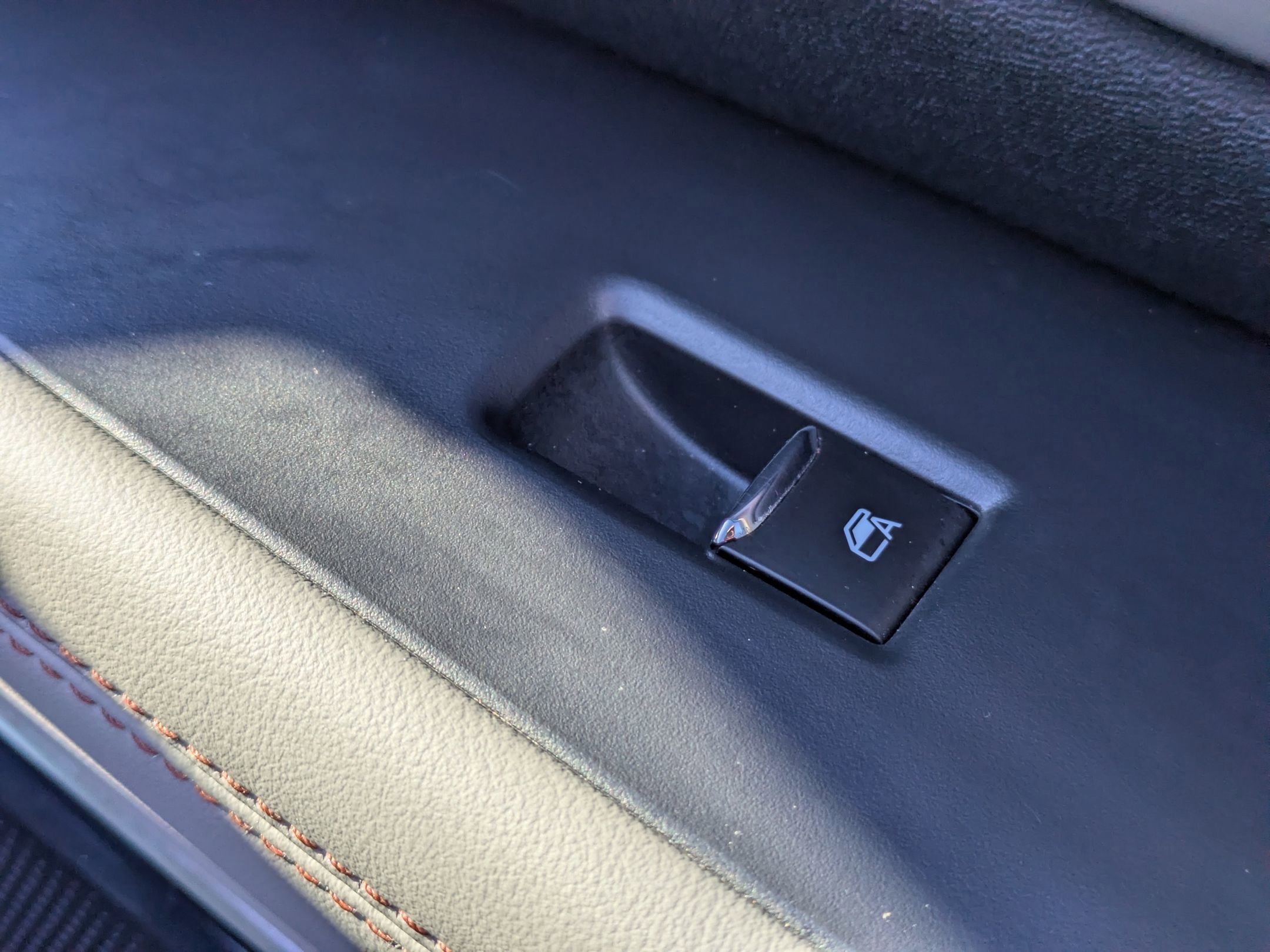 Certified 2025 Ford Expedition Active image 41