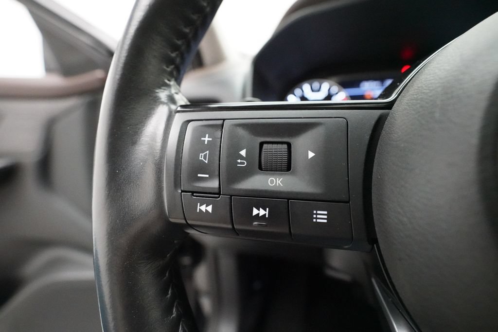 Used 2021 Nissan Rogue SV AWD/4WD image 17