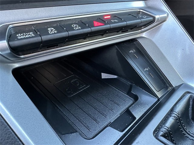 Used 2024 Audi Q3 2.0T Premium image 24