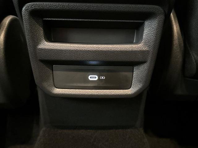 Used 2024 Volkswagen Taos SE FWD image 30