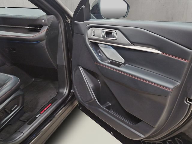 Certified 2025 Ford Explorer ST AWD/4WD image 19