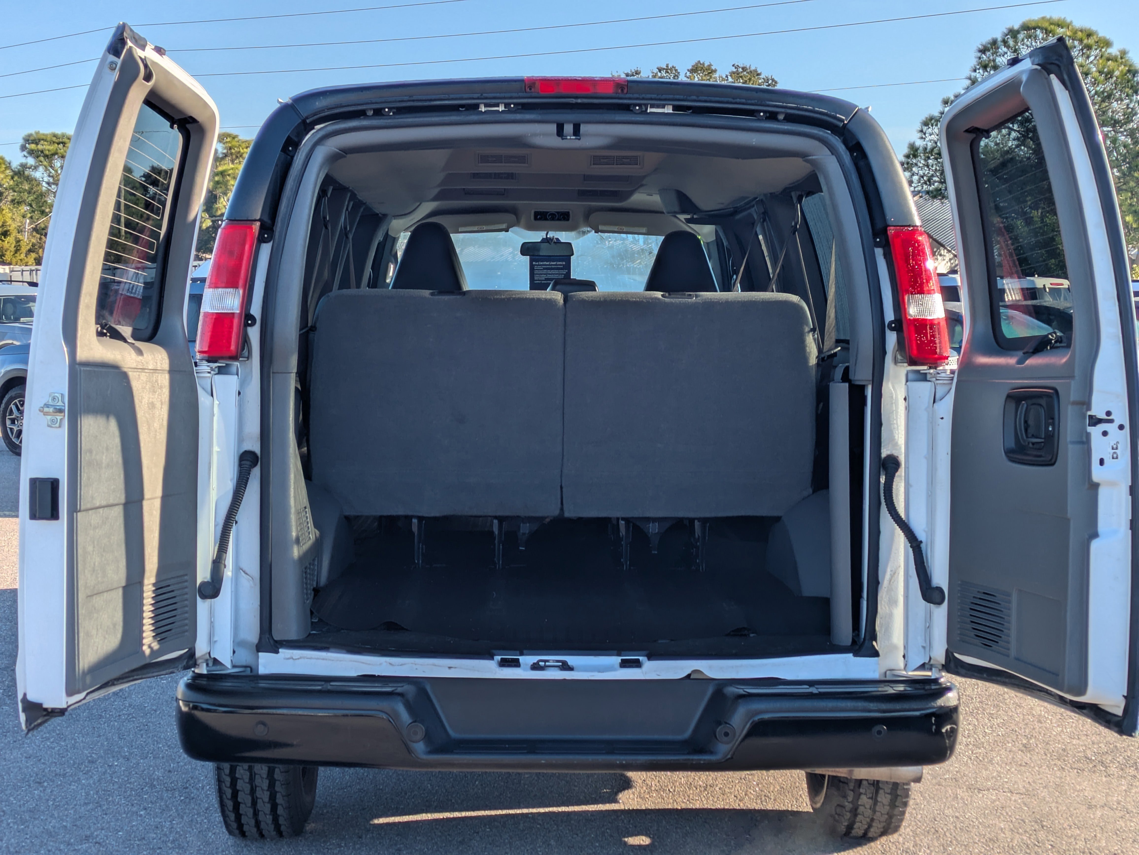 Used 2023 Chevrolet Express 3500 LS image 13