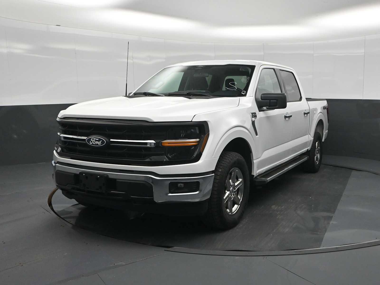Certified 2025 Ford F150 XLT w/ Equipment Group 301A Standard AWD/4WD image 5