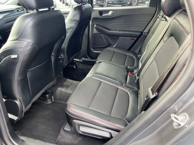Certified 2024 Ford Escape ST-Line w/ Tech Pack #1 AWD/4WD image 14