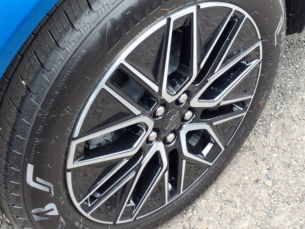 Certified 2025 Ford Mustang Mach-E Premium AWD/4WD image 7