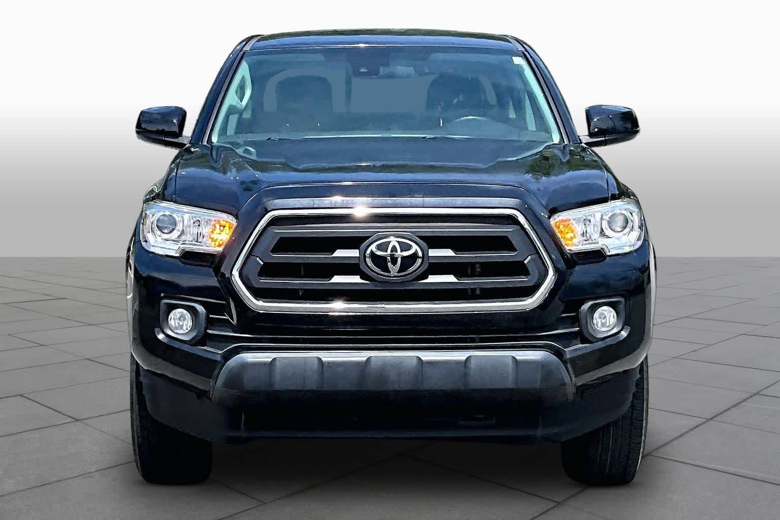 Used 2021 Toyota Tacoma SR5 RWD image 4