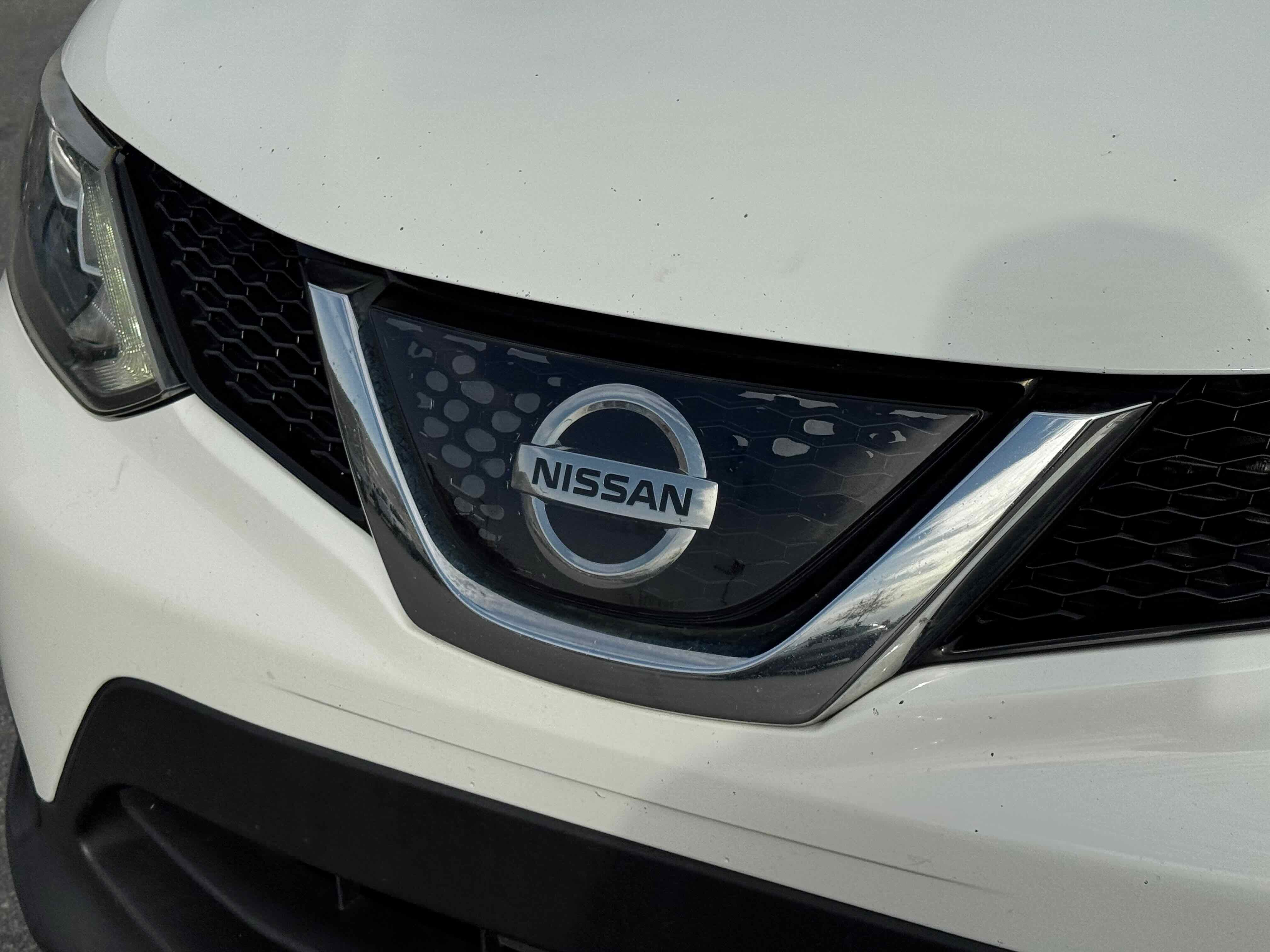 Used 2018 Nissan Rogue Sport S image 13