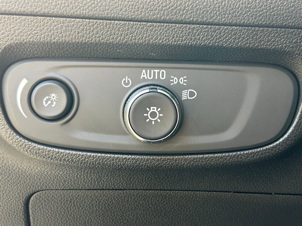 Used 2024 Buick Encore GX Preferred FWD image 16
