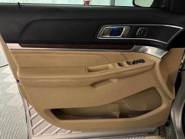 Certified 2017 Ford Explorer Limited w/ Equipment Group 301A image 11