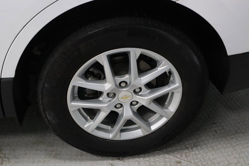 Used 2022 Chevrolet Equinox LS w/ LS Convenience Package image 18
