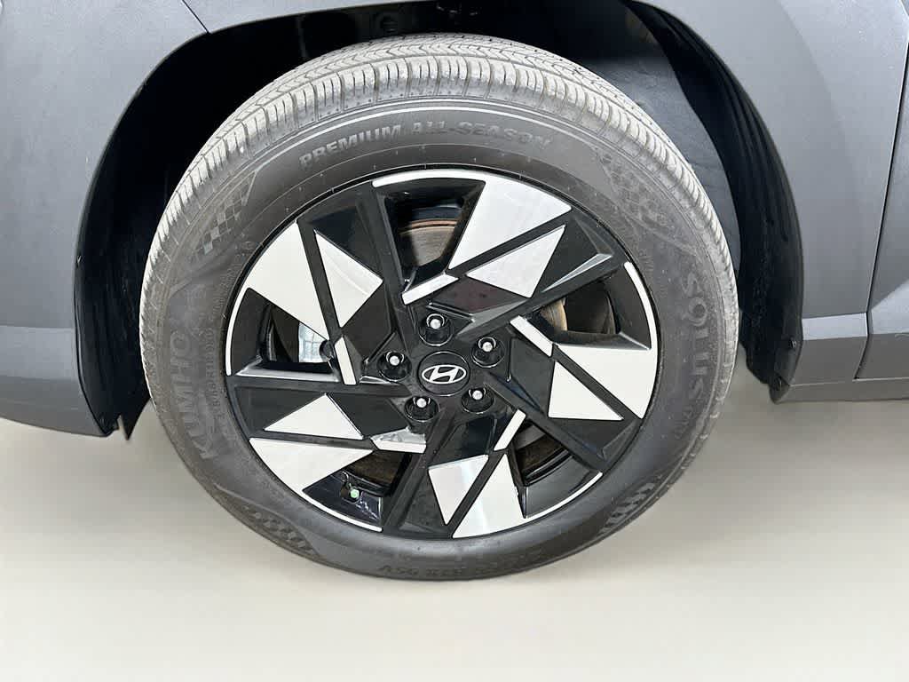 Used 2025 Hyundai Kona SEL FWD image 8