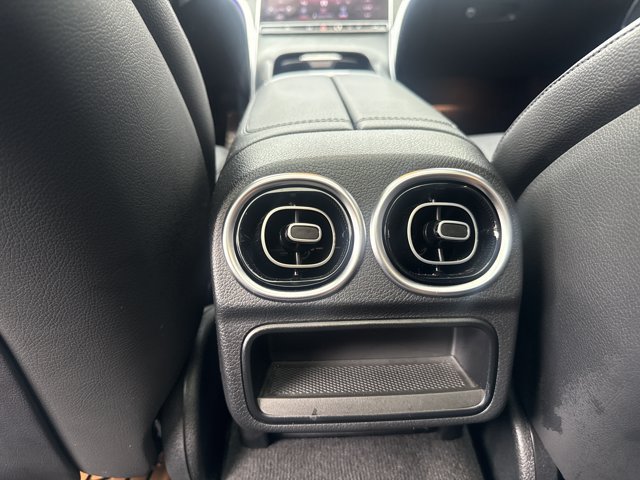 Used 2024 Mercedes-Benz C 300 Sedan image 19