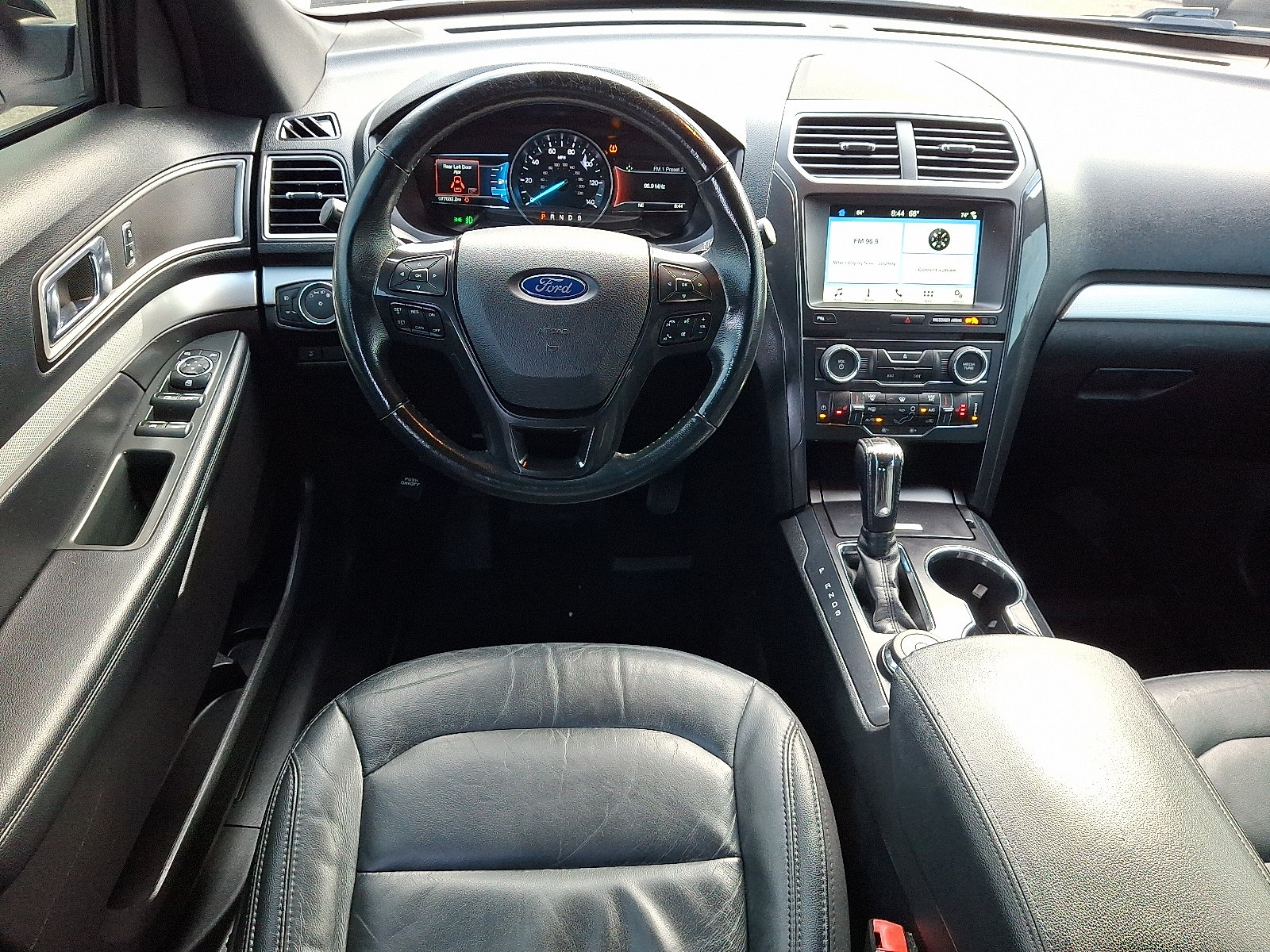 Certified 2017 Ford Explorer XLT w/ Equipment Group 202A AWD/4WD image 12