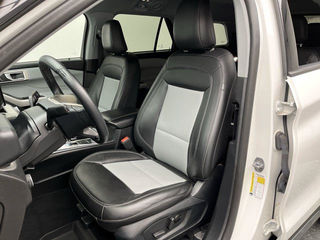 Certified 2023 Ford Explorer XLT w/ Equipment Group 202A AWD/4WD image 10