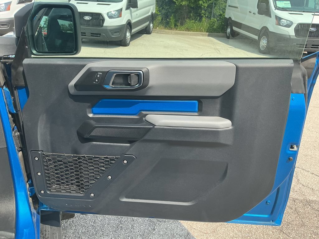 Certified 2022 Ford Bronco Big Bend w/ Sasquatch Package AWD/4WD image 12