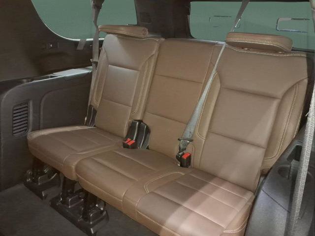 Used 2022 Chevrolet Suburban High Country w/ LPO, Illumination Package AWD/4WD image 25